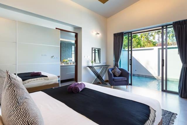Villa Crystal Two-bedroom private pool villa Phuket Exteriör bild